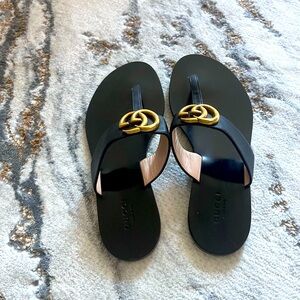 Like new Authentic Gucci marmont thong  sandals. 2 used.Only Poshmarks text